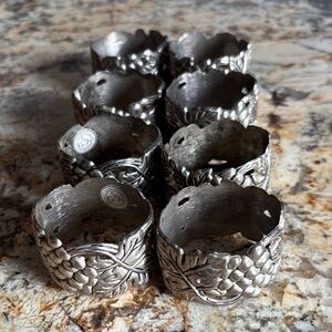Godinger Silver Art Co. Grape Napkin Ring Set of 8